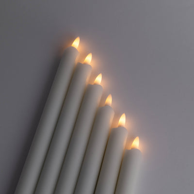 Nærbilde av den bevegelige 3D-flammen på et Velora Flamme lys