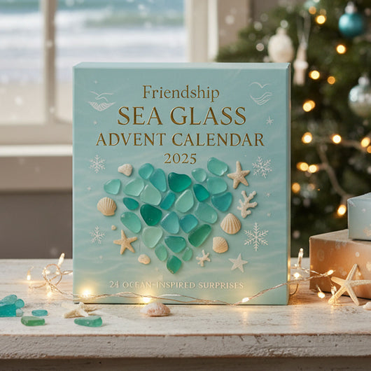 Sjöglas Adventskalender 2026 | 24 bitar med budskap om vänskap